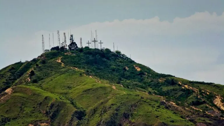 Cerro Las Tres Cruces.